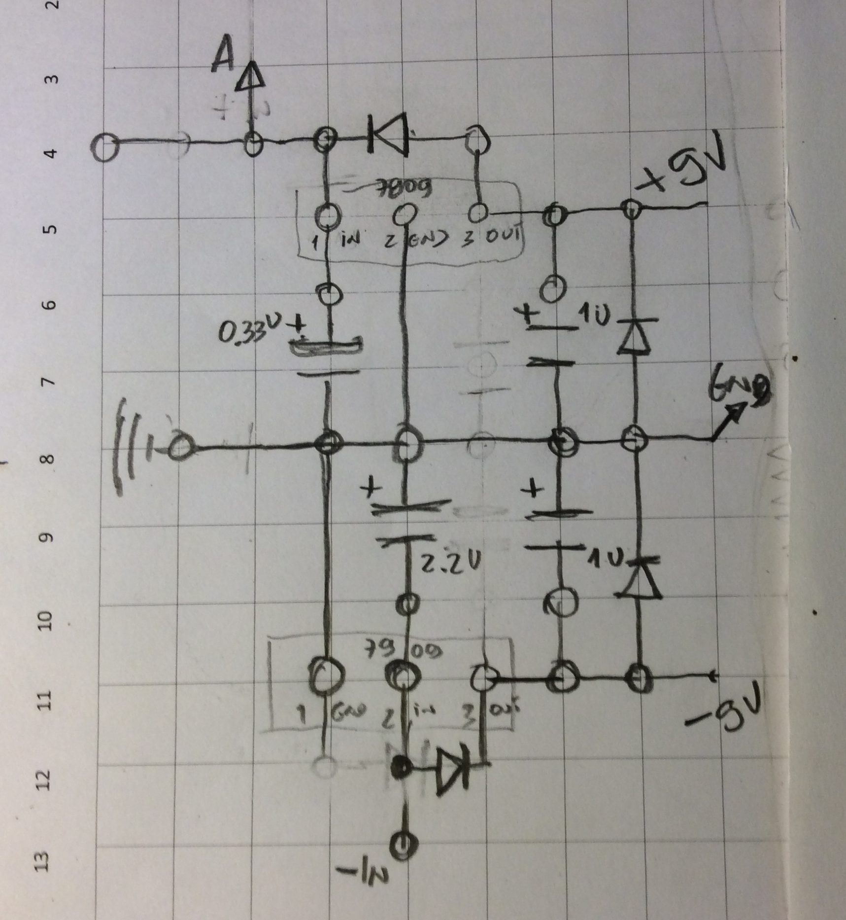 Layout do circuito de fonte simétrica em placa perfurada